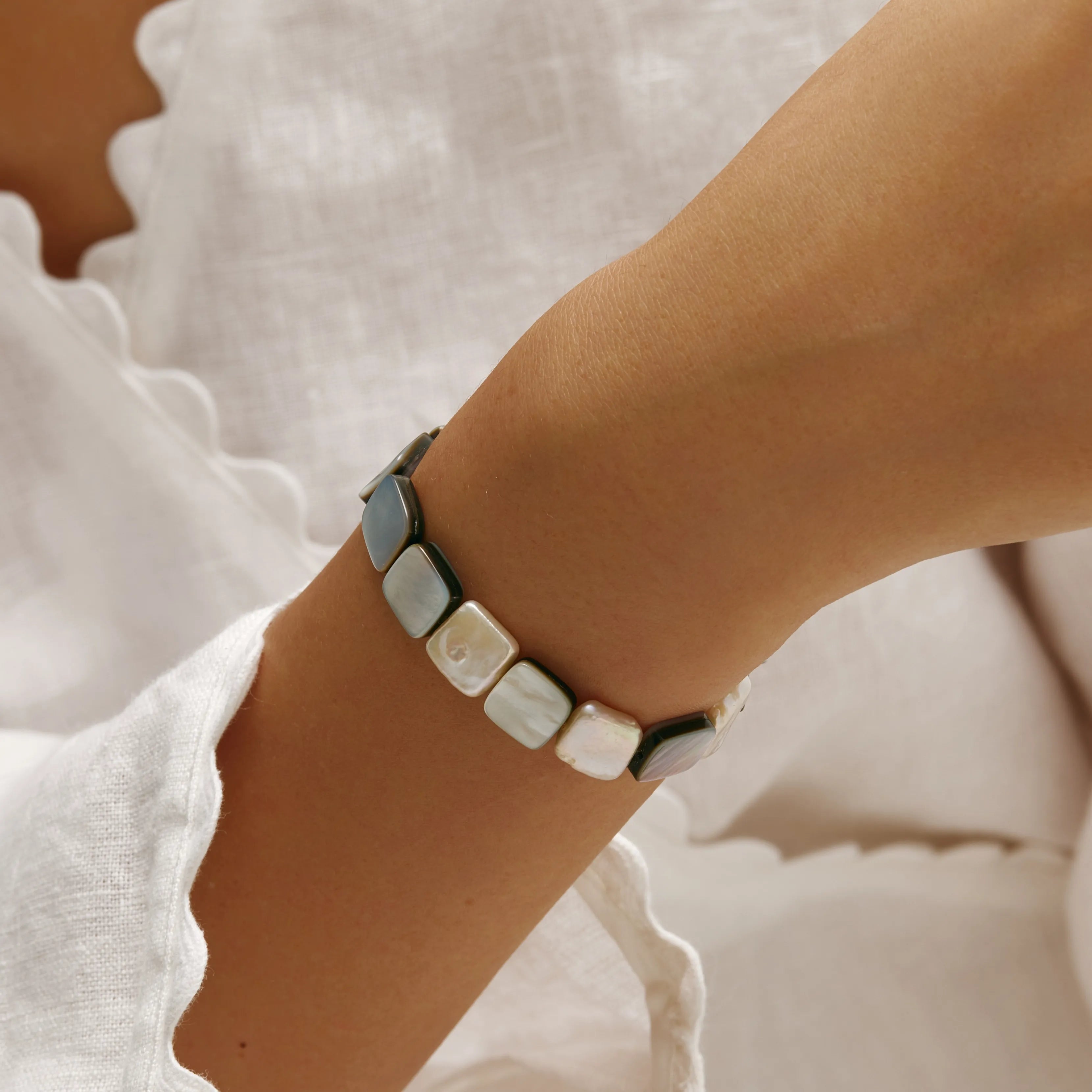 Aurelia Bracelet Square Shell Beaded Bracelet