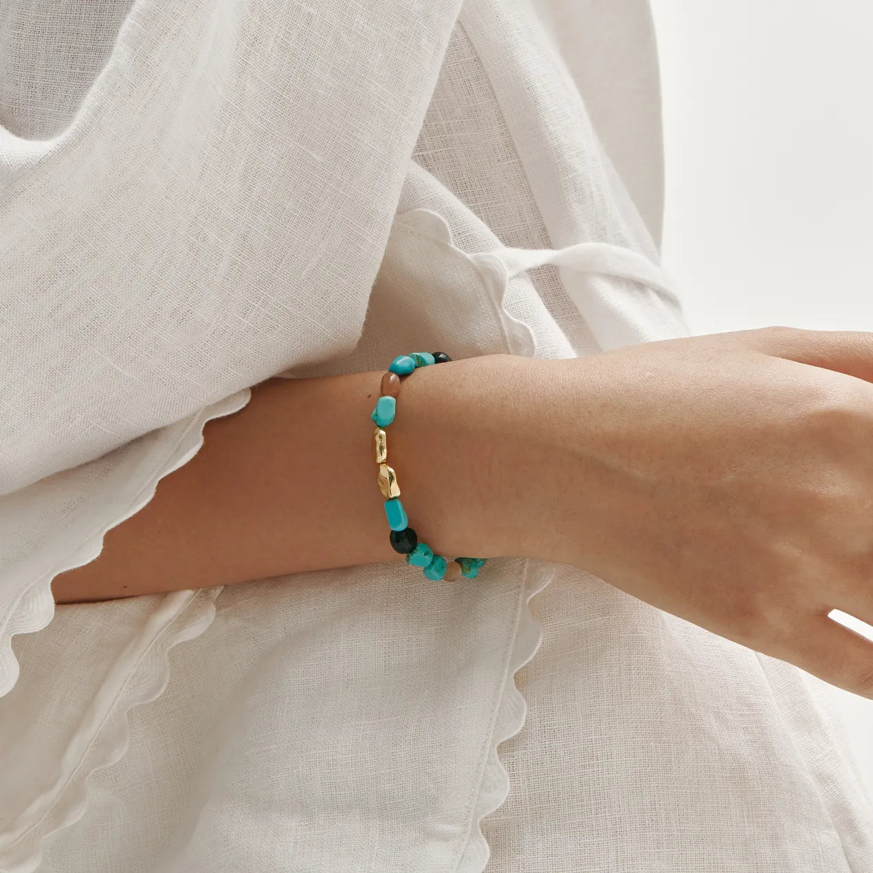 Maris Bracelet Turquoise Beaded Gold Accent Bracelet