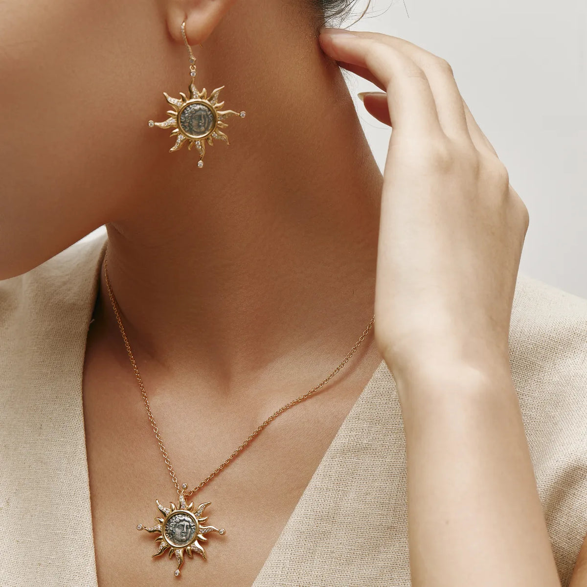Solis Set Sunburst Medallion Necklace and Earrings Set
