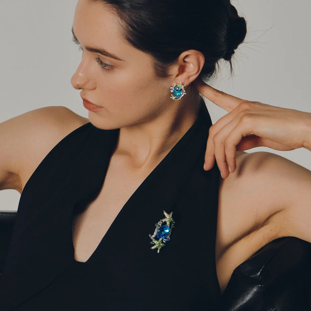 Aqua Stella Brooch: Jelly Sea Starfish Crystal Brooch