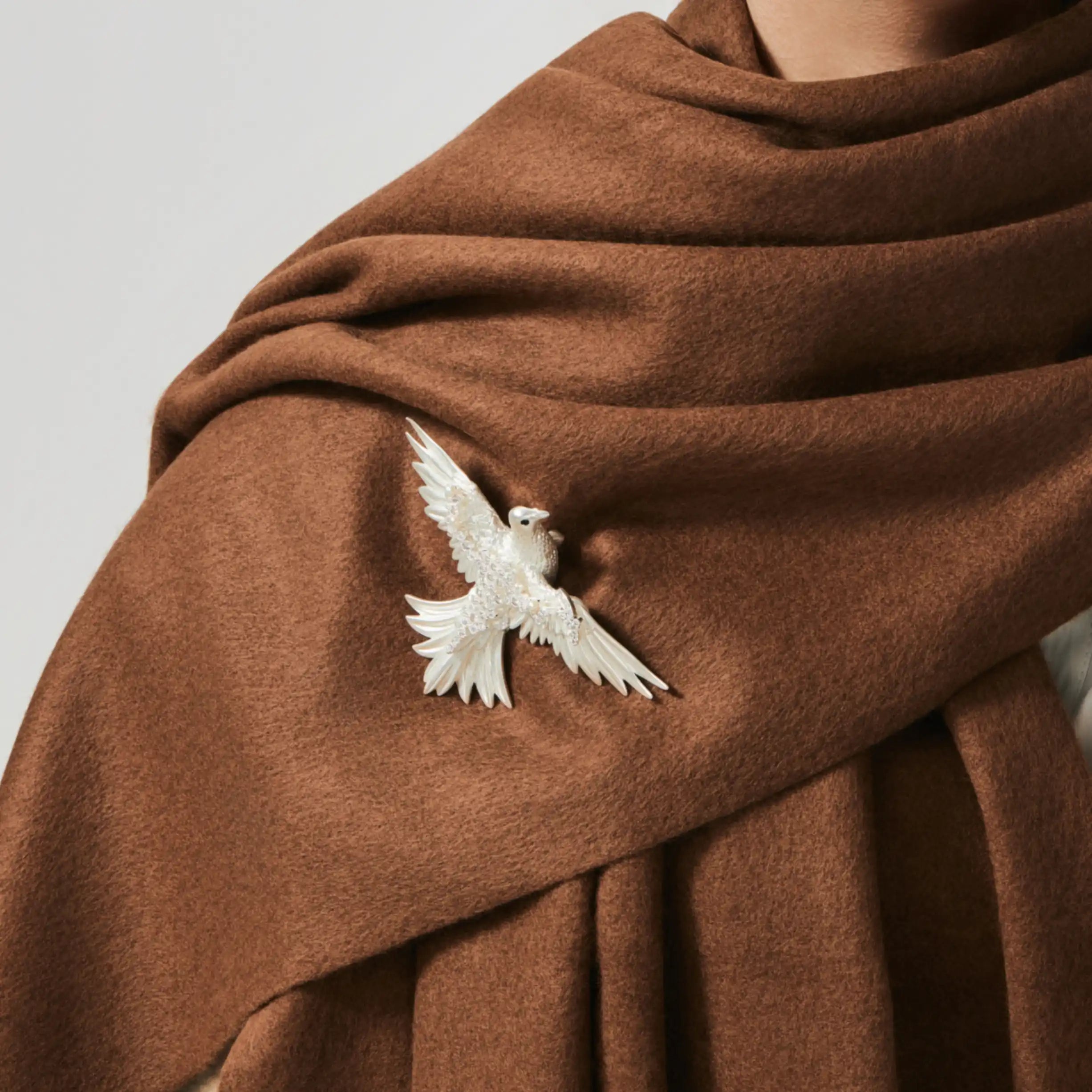 Aure Avem Brooch Silver Radiant Dove with Crystals