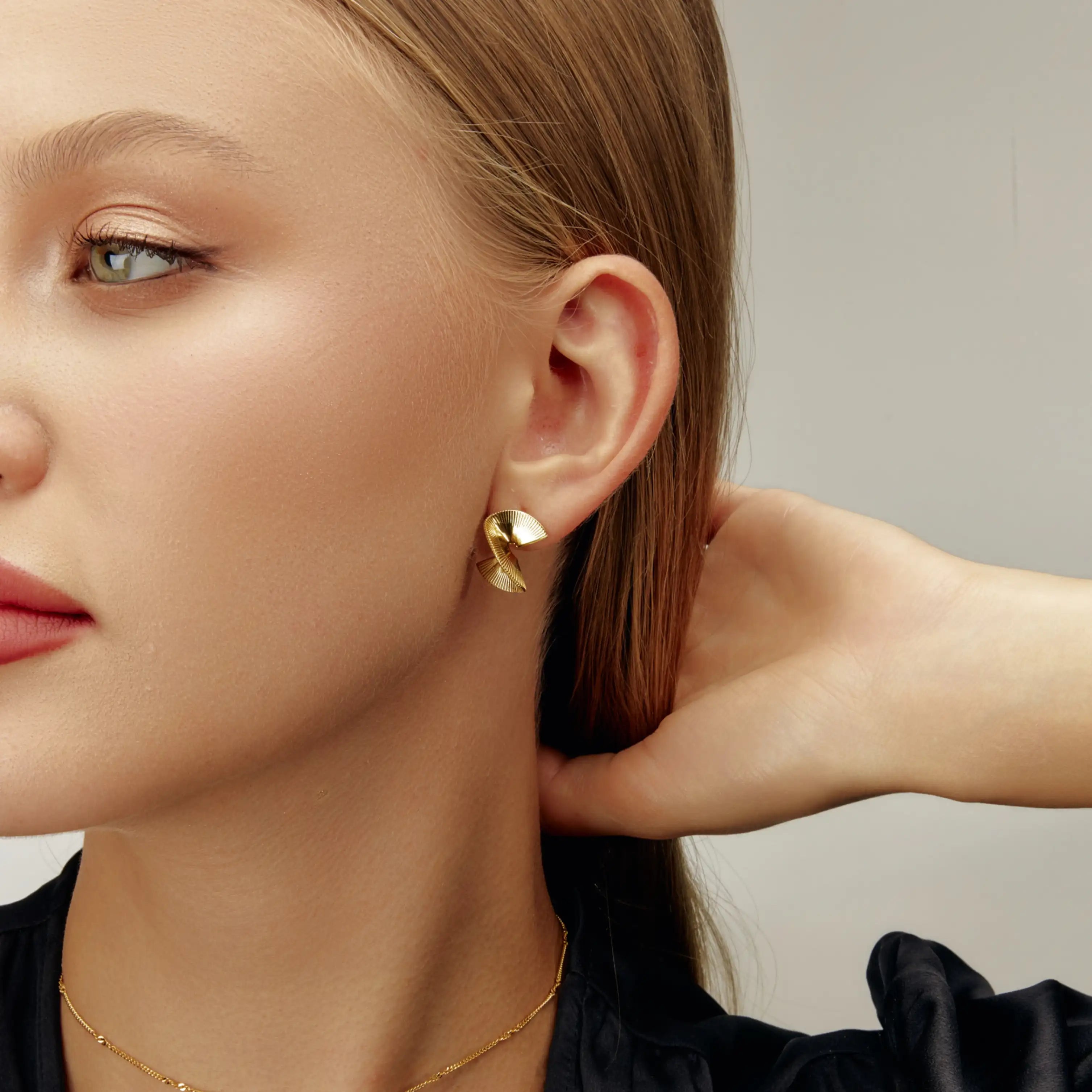 Aurea Earrings Twisted Ribbon Sculptural Gold Earrings