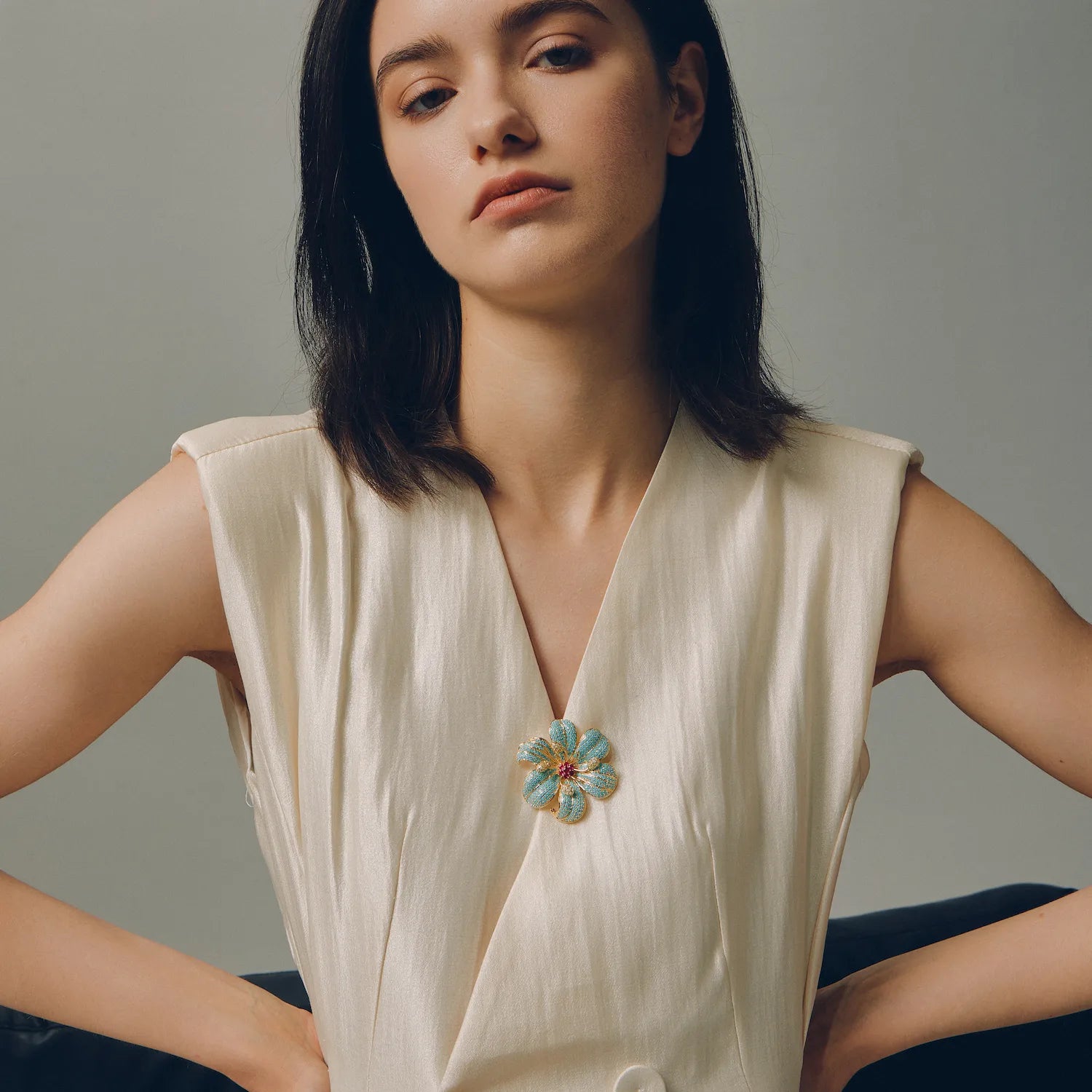 Aurea Fleur Brooch — The Bloom of Radiance