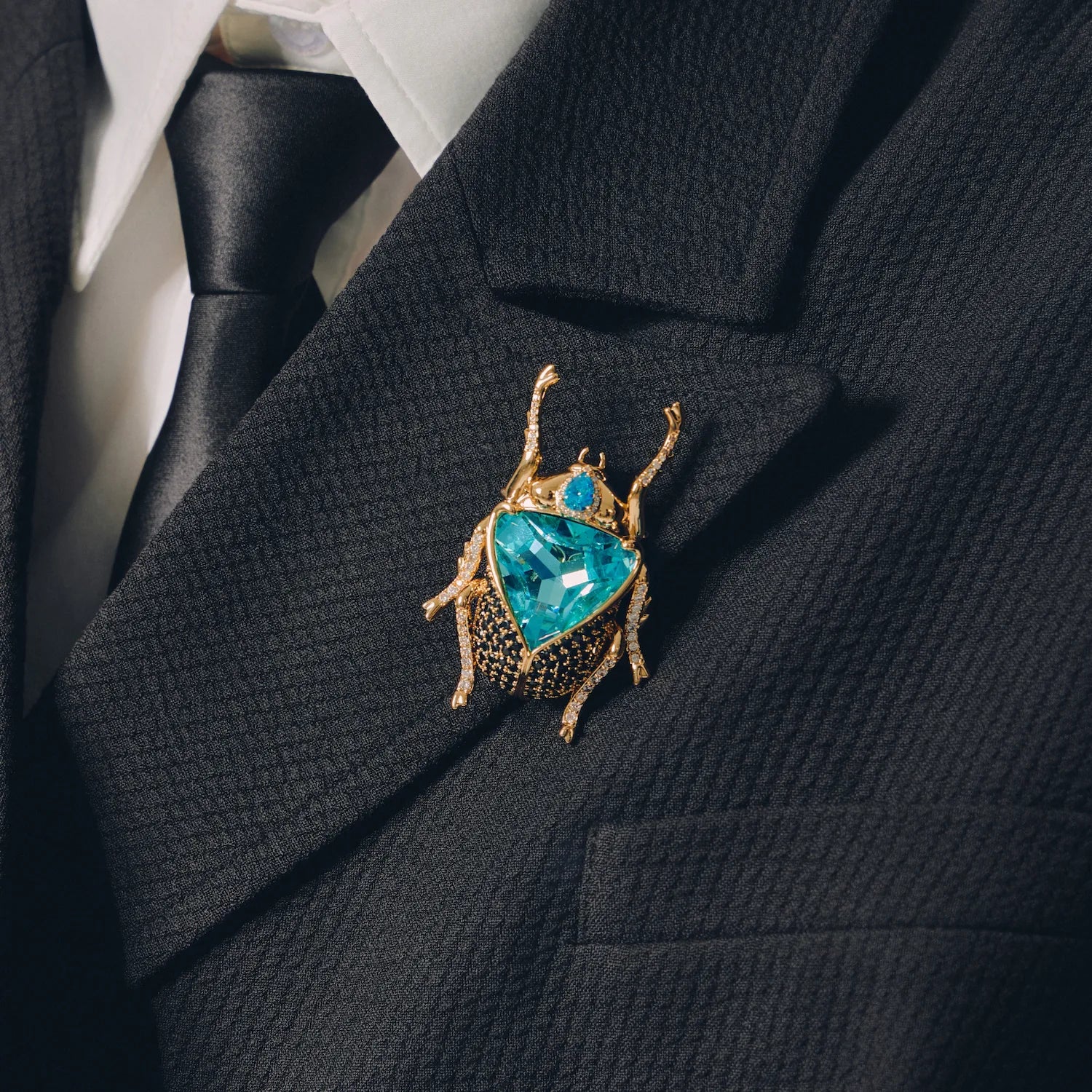 Aurea Scarab Brooch: The Blue Relic of Life