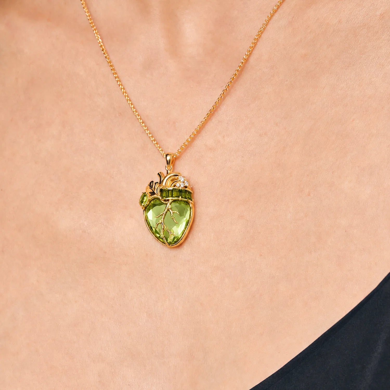 Cor Vitae Heartstone Necklace August Olive Green — Pre-Order