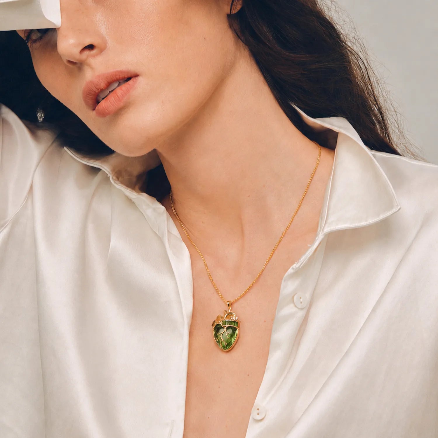 Cor Vitae Heartstone Necklace August Olive Green — Pre-Order