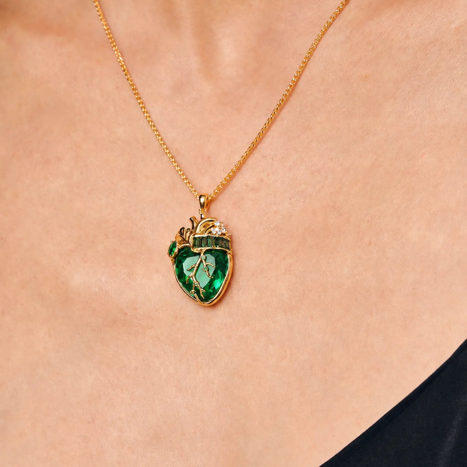 Cor Vitae Heartstone Necklace May Verdant Green — Pre-Order