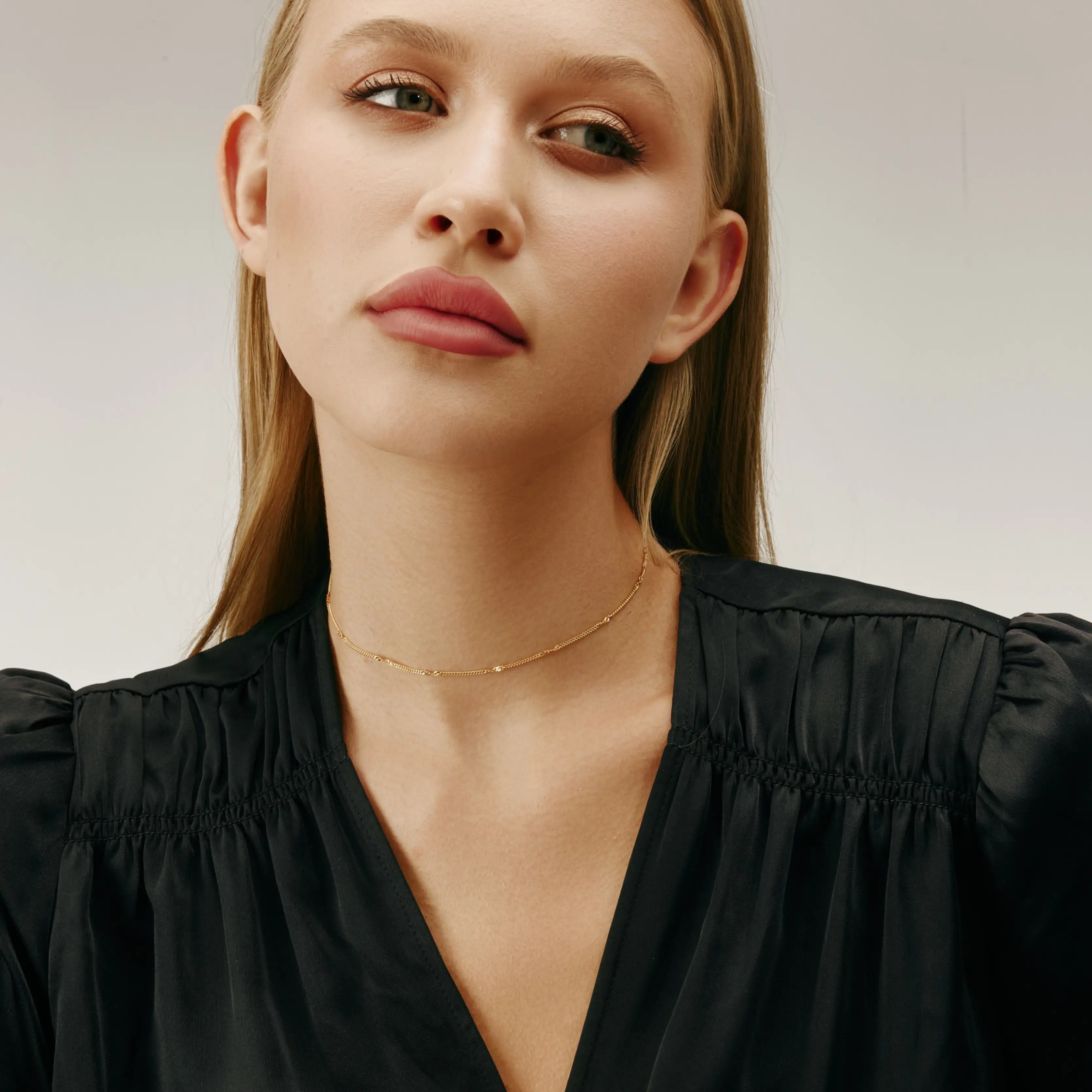Lina Necklace Minimalist Gold Chain Choker