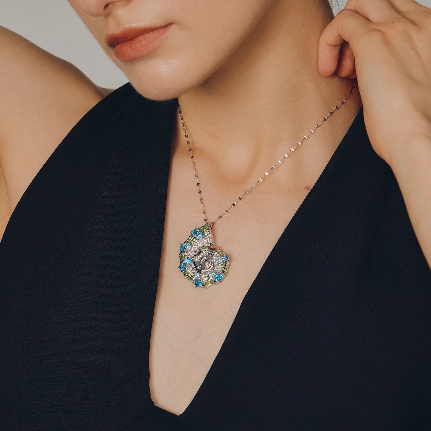 Oraculum Shell Necklace: The Relic of the Sea Oracle