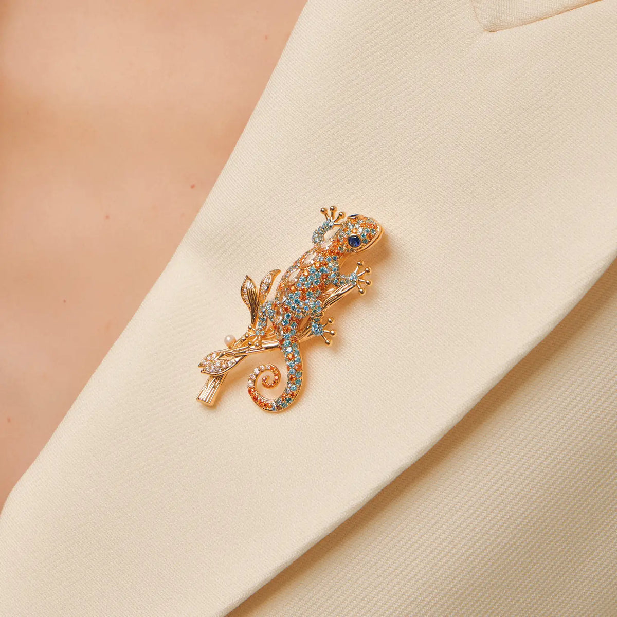 Tessera Gecko Brooch — The Art of Adaptation