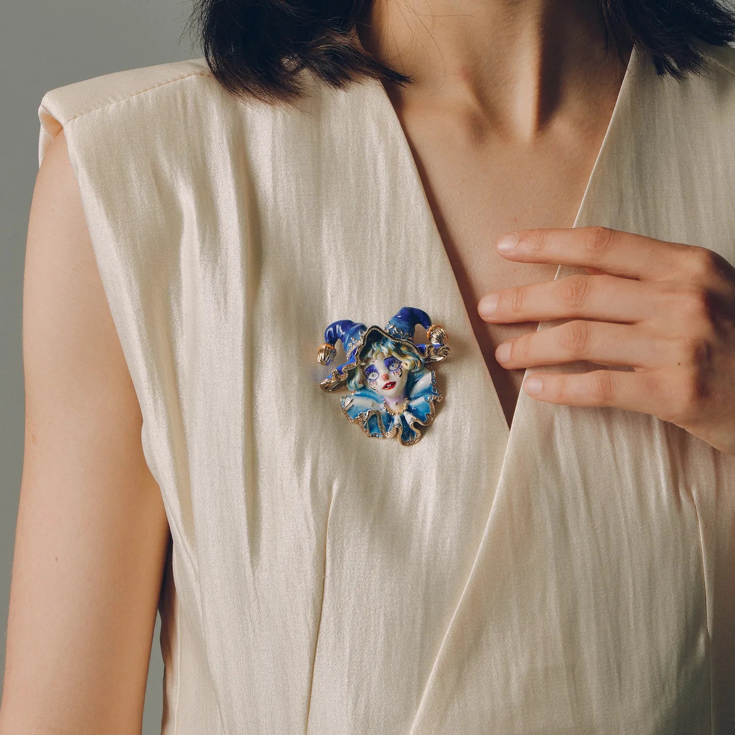 Theatrum Jester Brooch — The Smile of Chaos